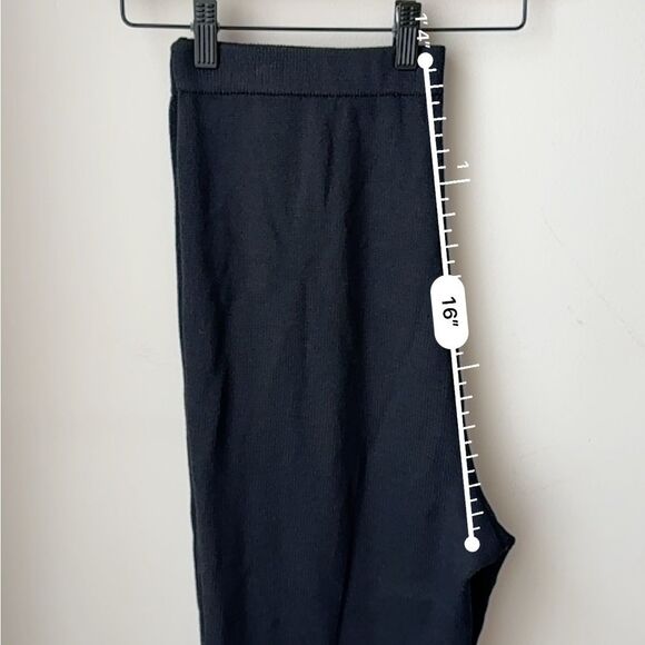 St. John Santana Knit Wool Pull On Wide Leg in Black - Picture 7 of 9